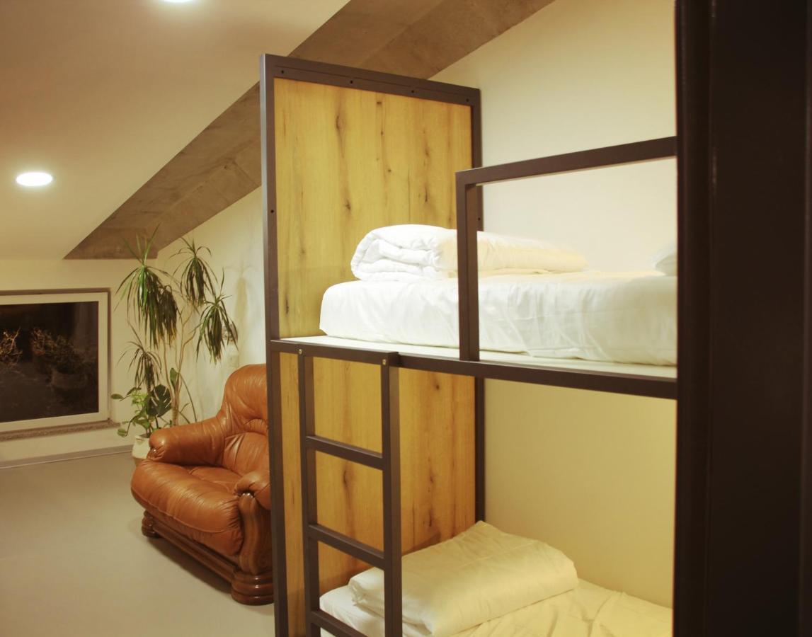 Garage Hostel Nova Gorica Extérieur photo